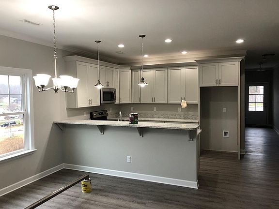 Granite Counters with soft close cabinets