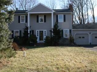 4 Giant Maple Ct, Perrineville, NJ 08535
