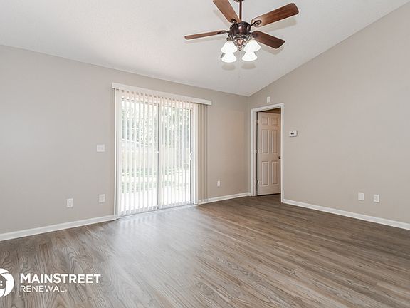 4th image of 5948 S Wentworth Cir