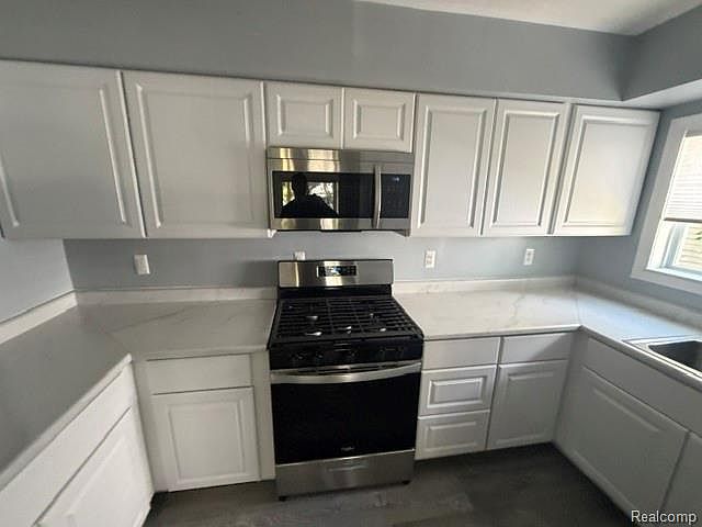 227 W Strathmore Ave, photo 6