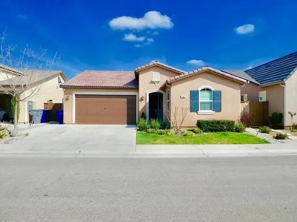 693 Kaweah Ave, Clovis, CA 93619