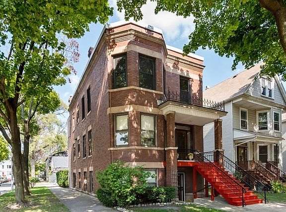 2nd image of 2456 W Warner Ave