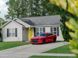 103 Tealbriar St, Burgaw, NC 28425