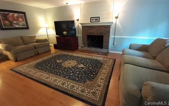 5th image of 9104 Twin Trail Dr