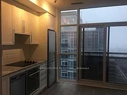 275 Village Green Sq #Penthouse 17 — Photo 6
