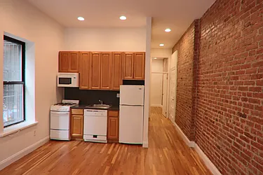 Rented by PMG Real Estate 