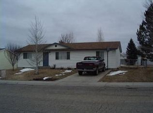 1440 Vista Dr, Gooding, ID 83330