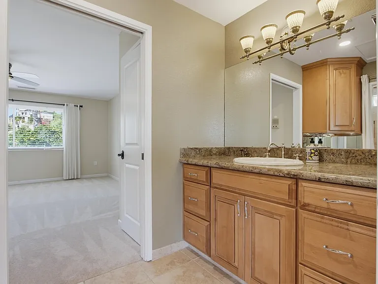 2039 Lemon Ave — Photo 29