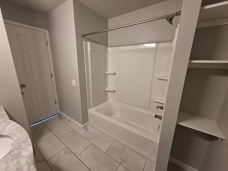 1204 NW 2nd St — Photo 13