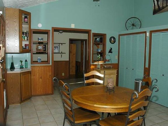 Large eat in kitchen