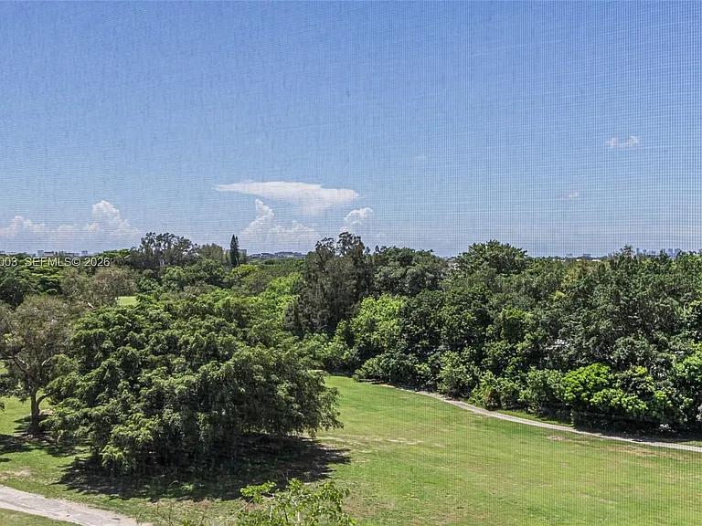 3150 N Palm Aire Dr #705 — Photo 23