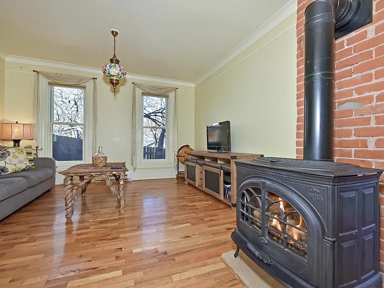 55 Waltham Ave — Photo 3