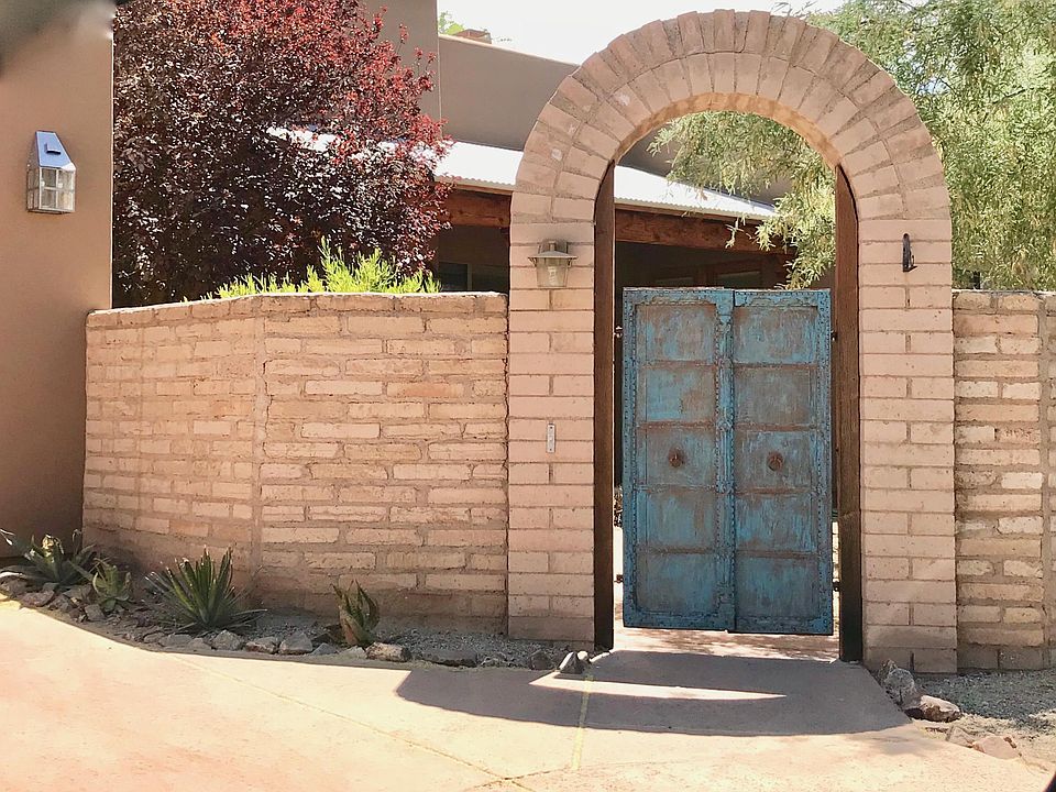 Courtyard entry with Antique Gate