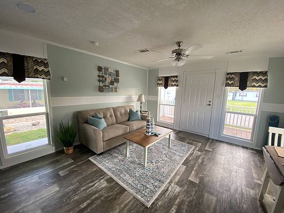 5th image of 287 Edwardo Ave