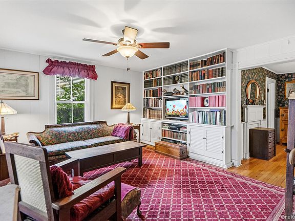 3rd image of 101 Jayne Avenue