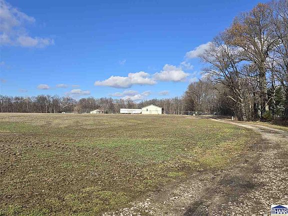2nd image of 2749 S 1200th Rd E
