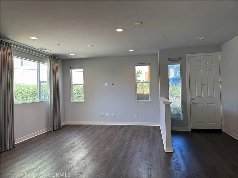 1596 Sweetgum Ln — Photo 3