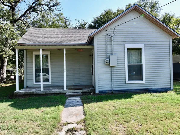 517 W Water St, Weatherford, TX 76086
