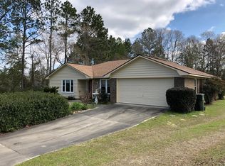 911 McAllister Dr, Vidalia, GA 30474