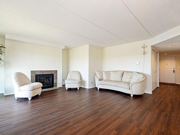 2nd image of 2086 Saint Johns Ave APT 406