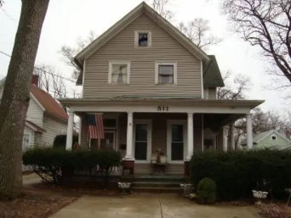 511 Villa St, Elgin, IL 60120