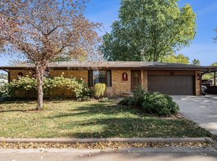 196 Longfellow St NE, Fridley, MN 55432