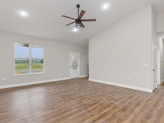 2nd image of 3376 Black Hawk Dr