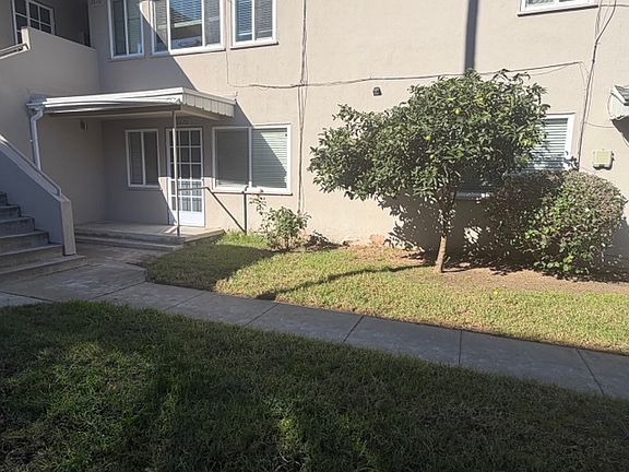 4th image of 3876 Lamont St
