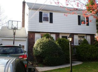 381 Morse Ave, Ridgefield, NJ 07657