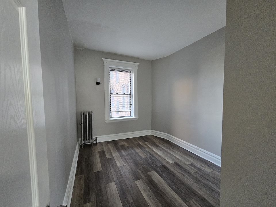 1st image of 409 Summer Ave #10-A