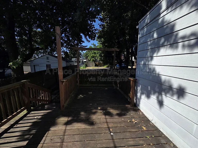 6204 Clayton Ave — Photo 9