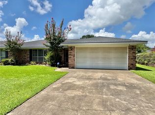 1108 Canterbury Dr, Alexandria, LA 71303