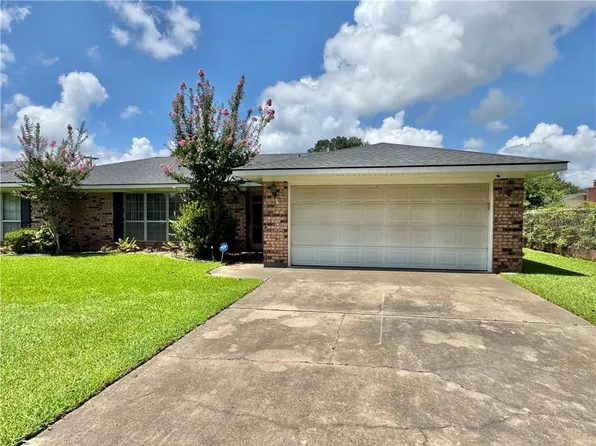 1108 Canterbury Dr, Alexandria, LA 71303