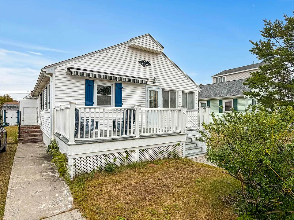 19 Plymouth St
