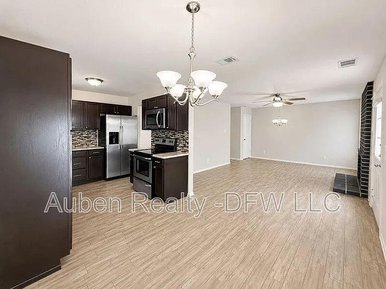 7716 Sable Ln — Photo 7