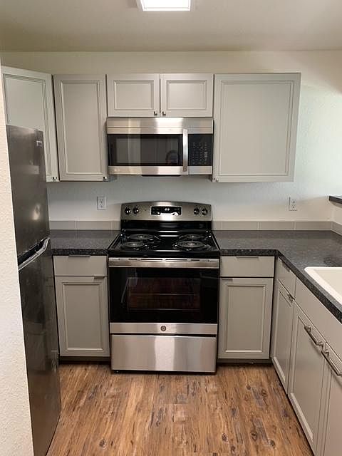 1st image of 653 Myrtine St #C