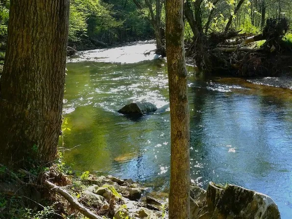 673 Old Highway 12, Ashland City, TN 37015