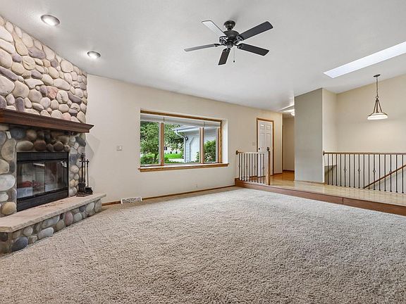 4th image of 7716 S 83rd STREET