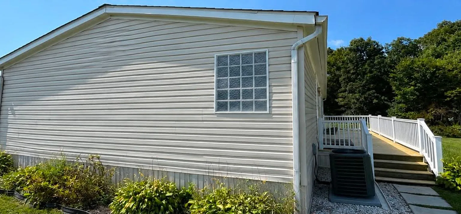 17 Meadowview Drive — Photo 2