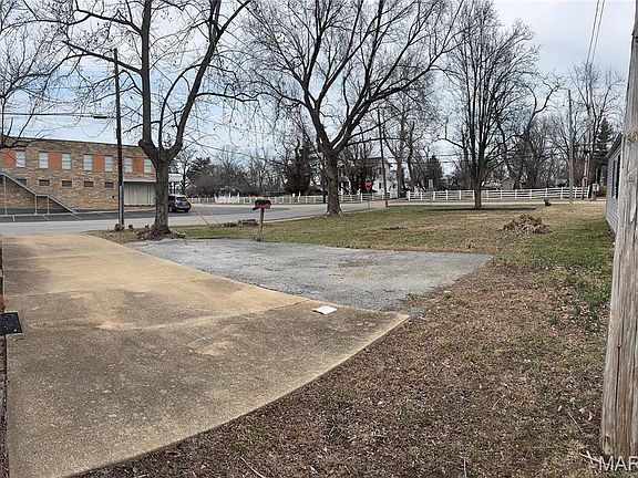 4th image of 10416 Lackland Rd