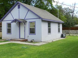 306 1/2 N Mesa St, Carlsbad, NM 88220