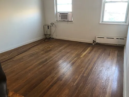 Rented by Alexiou Realty | media 6