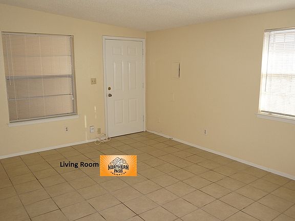 5th image of 2917 E Glen Dr APT C