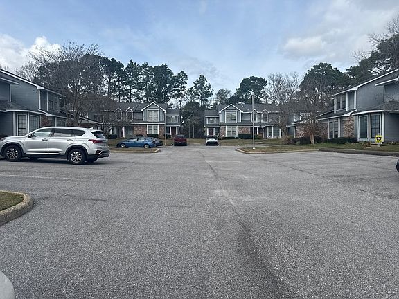 5th image of 5900 Grelot Rd APT 502