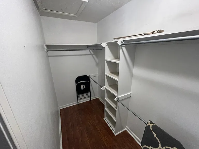 1717 Point West Dr — Photo 49