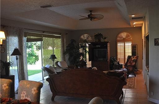 2nd image of 11821 Pebblewood Drive #901