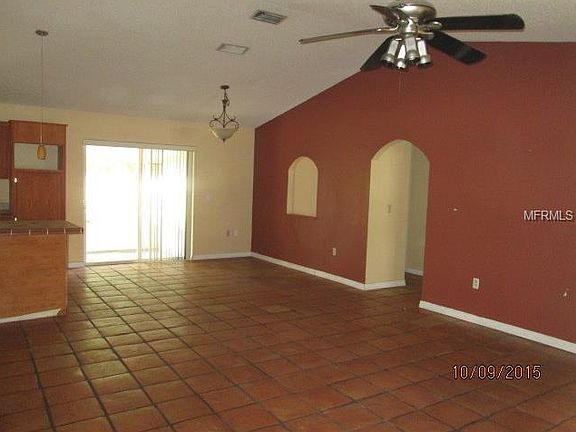 5th image of 256 Frances Ave