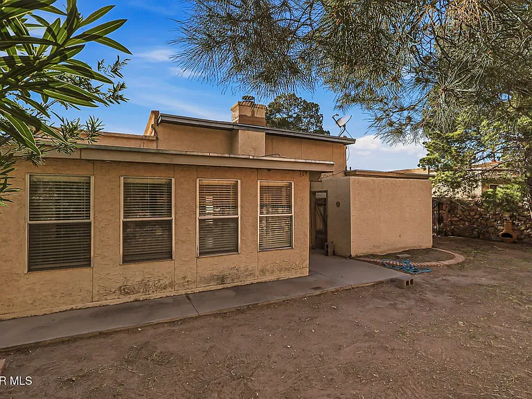 604 La Chapa Ave — Photo 27