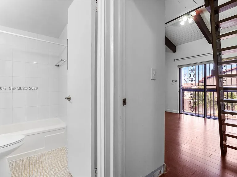1911 SW 107th Ave #1009 — Photo 27