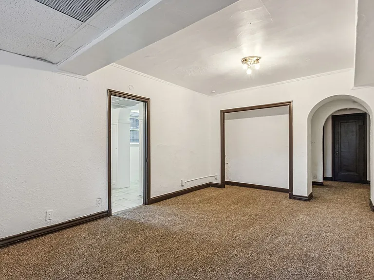 120 Glynn Ct. - FDR Seward Glynn — Photo 16